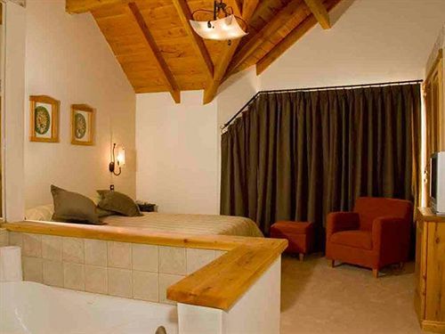 Antuquelen Villa La Angostura